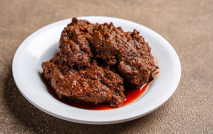 Jejak Rasa Minangkabau: Rahasia Kelezatan Rendang yang Mendunia